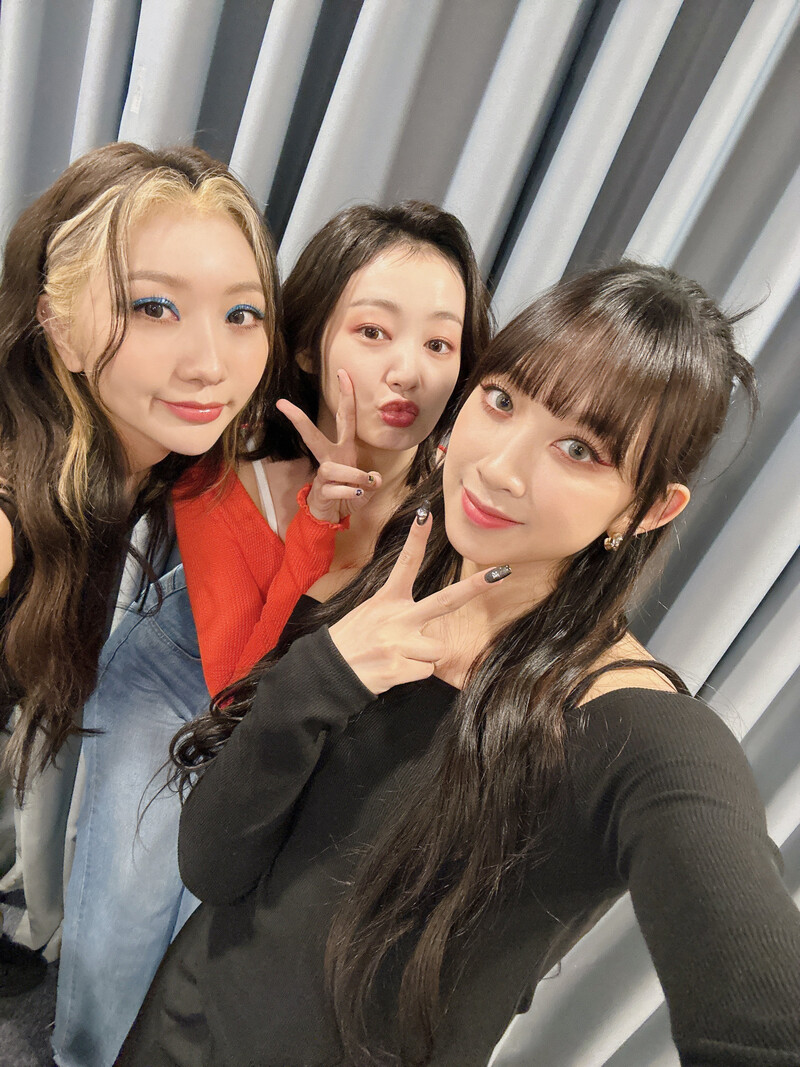 230527 SECRET NUMBER Instagram & Twitter Update - Léa, Dita & Minji documents 2