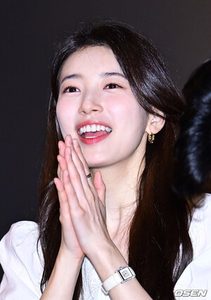 240609 Suzy - Stage Greetings at CGV Yongsan I'Park Mall