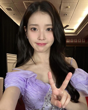 240718 IU Instagram update