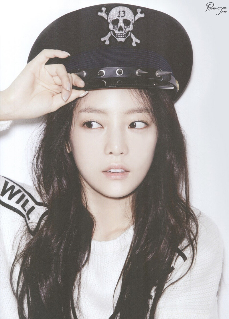 Goo Hara for Oh Boy Magazine - October 2014 Issue [SCANS] documents 9