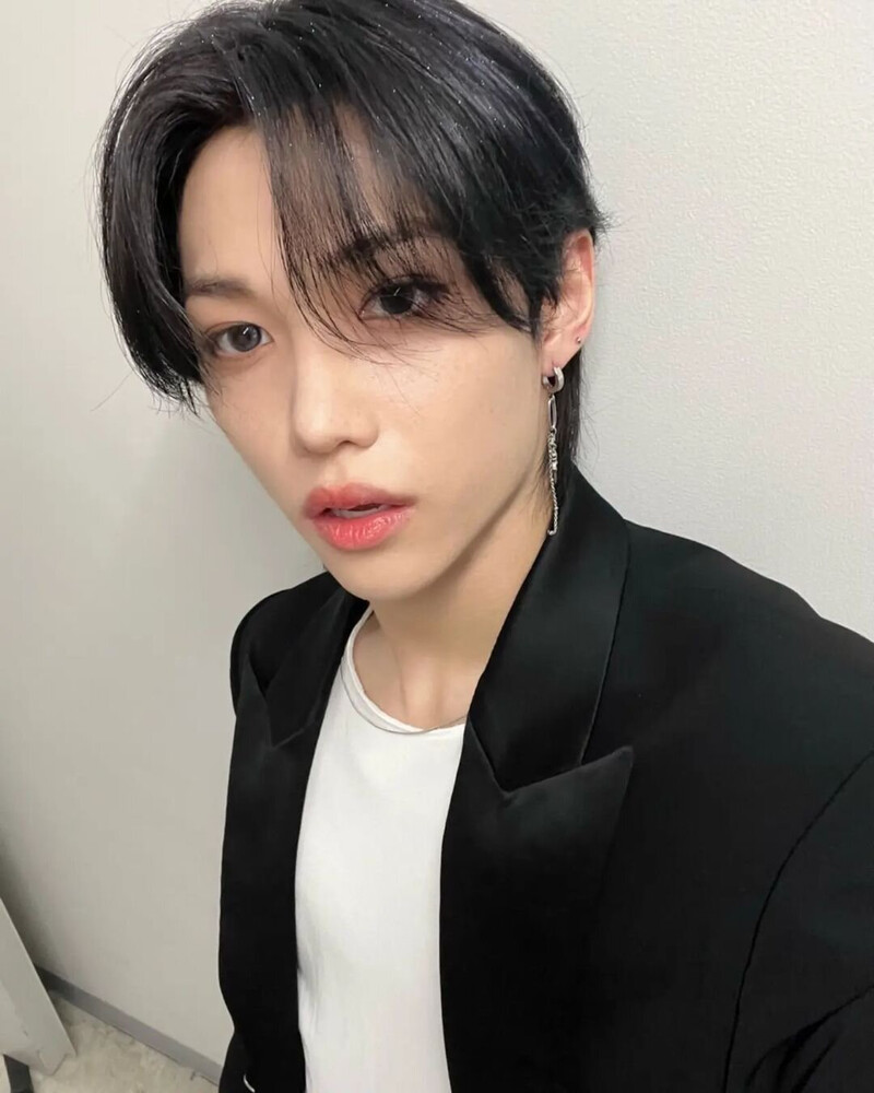 221201 STRAY KIDS Instagram Update - Felix | kpopping