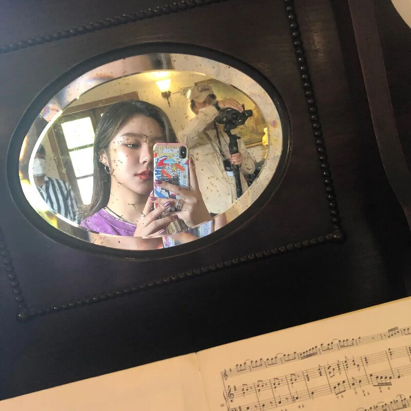 230308 Whee In Staff Instagram Update documents 2