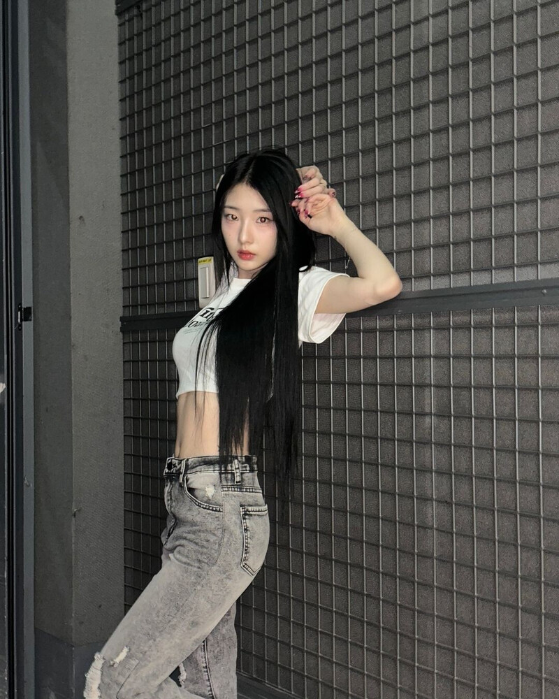 240911 - YeoJin Instagram Update documents 7