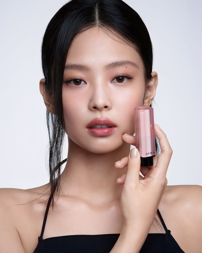 BLACKPINK JENNIE for HERA Beauty 'SENSUAL NUDE' Campaign documents 2