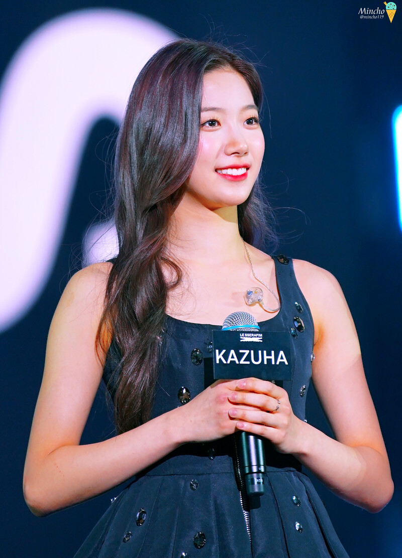 220502 LE SSERAFIM's Kazuha at 'Fearless' Debut Media Showcase documents 2