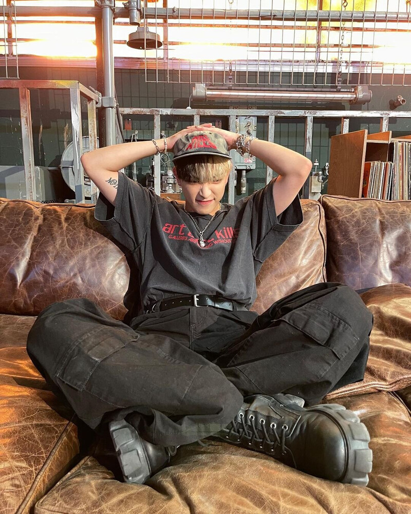 220814 ATEEZ Instagram Update - Hongjoong documents 1