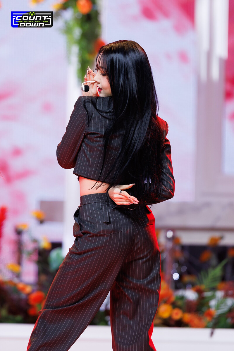 230202 VIVIZ Sinb 'PULL UP' at M Countdown documents 8