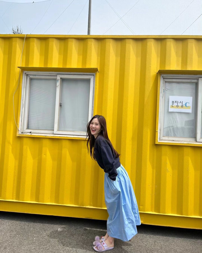 230610 OH MY GIRL Hyojung Instagram Update documents 6