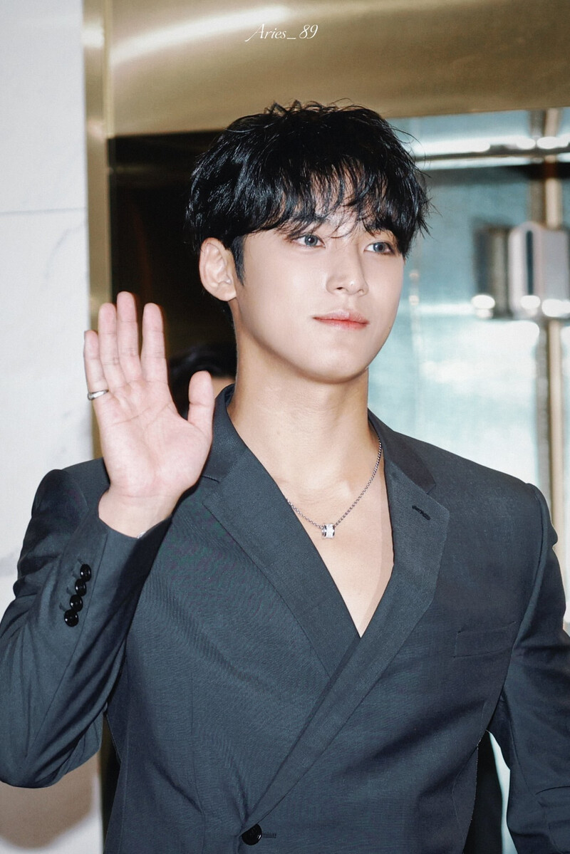 240711 SEVENTEEN Mingyu - Moet & Chandon Pop-up Store Event in Seoul documents 3