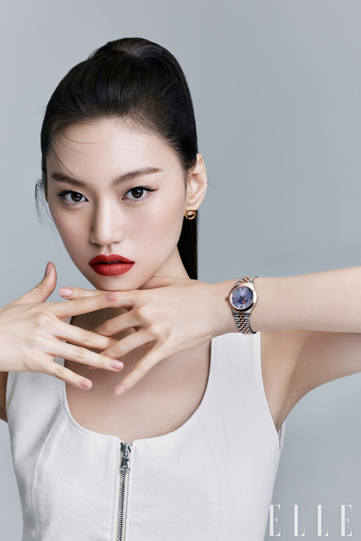 Weki Meki Doyeon for ELLE Korea x FERRAGAMO Watches September Issue