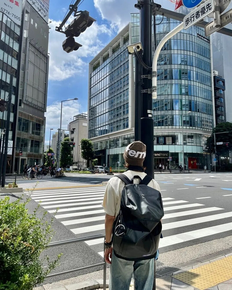 220729 STRAY KIDS Hyunjin Instagram Update documents 5