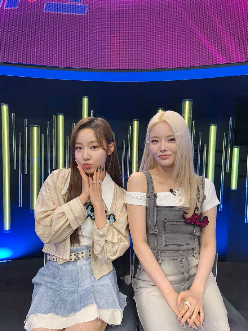 230530 FIFTY FIFTY Twitter Update - Saena & Keena documents 2