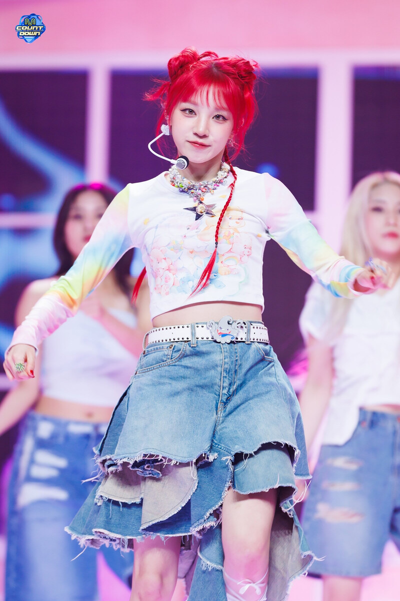 240425 Yuqi - 'FREAK' at M Countdown documents 13