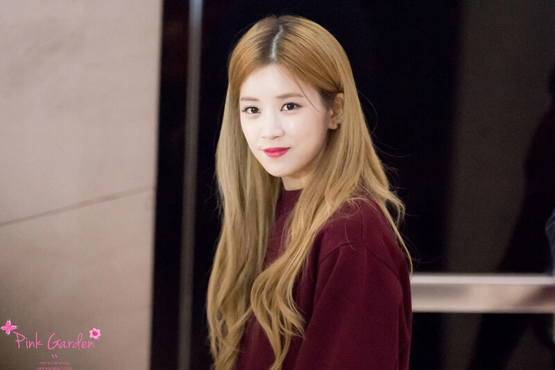 Chorong223_1.jpg