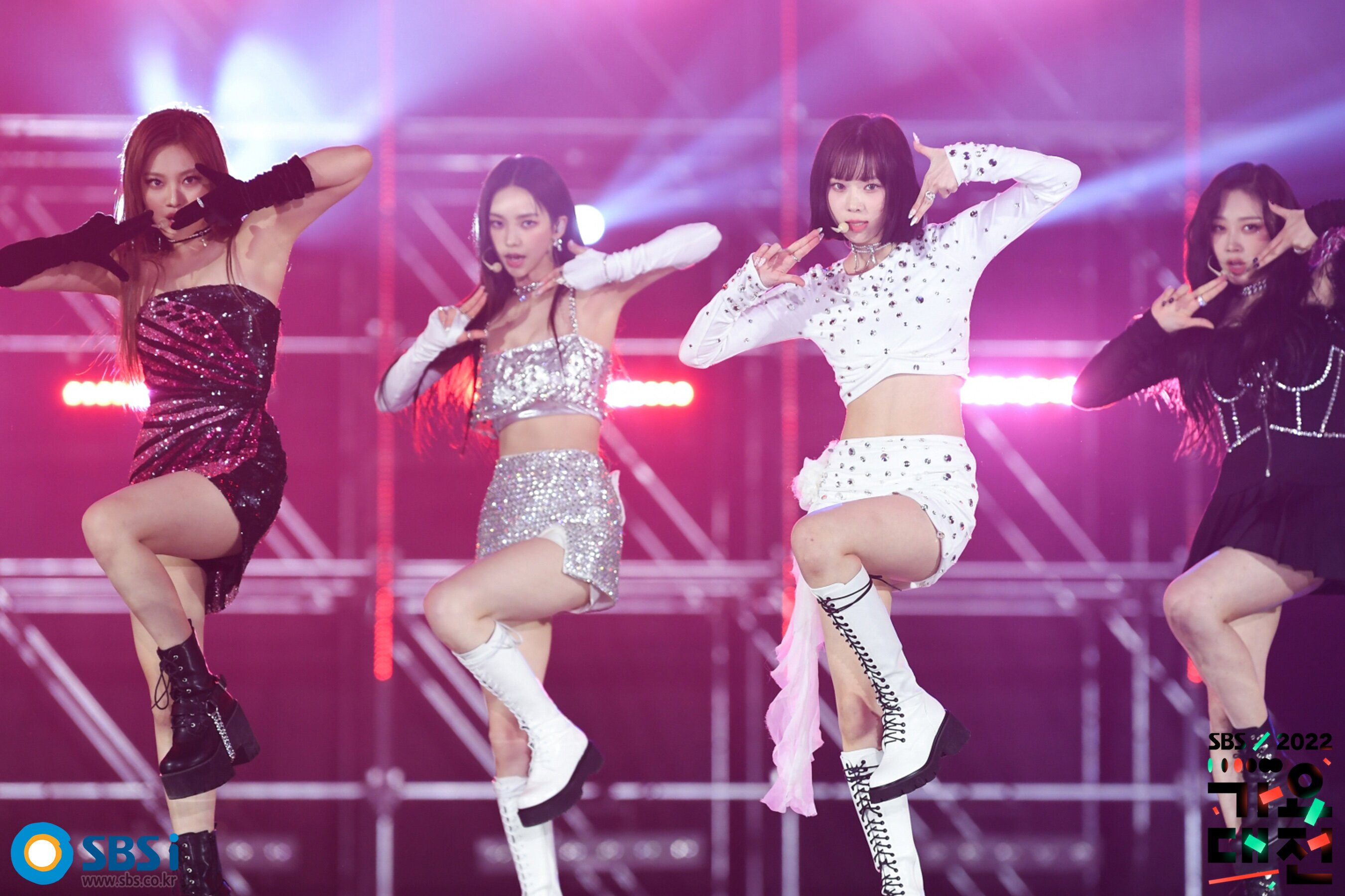 221224 aespa - SBS Gayo Daejeon Official Stage Photos | kpopping