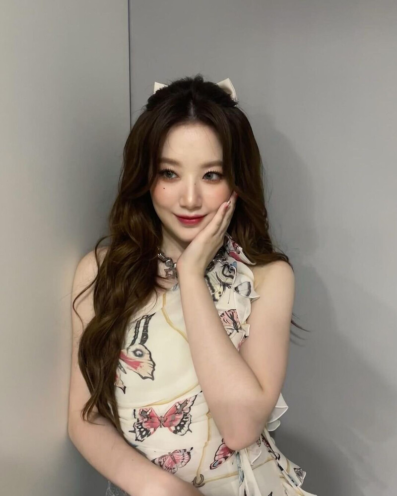 230621 - (G)I-DLE Shuhua Instagram Update documents 6