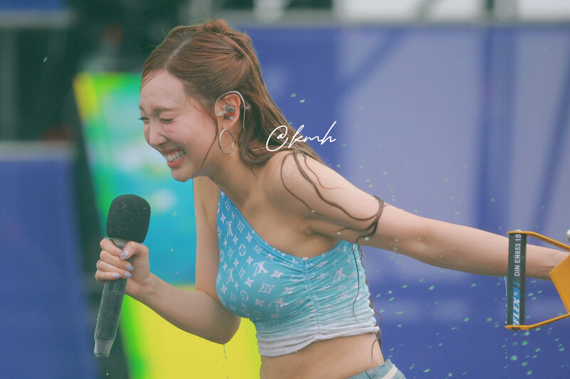 240707 TWICE Nayeon - Waterbomb in Seoul Day 3 documents 8