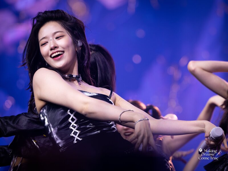 240713 IVE Yujin - 1st World Tour ‘Show What I Have’ in Manila documents 1