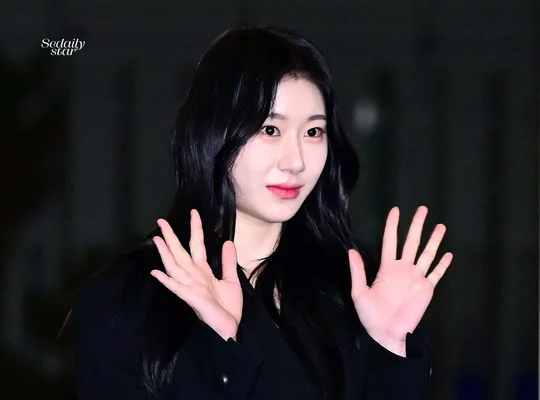231213 ITZY Chaeryeong at Incheon International Airport | kpopping