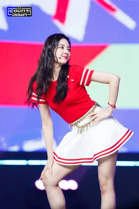 220728 ITZY Lia - 'SNEAKERS' at M Countdown