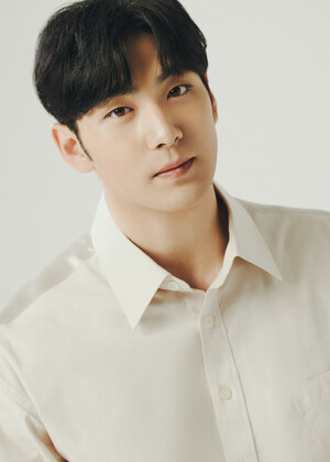 BAEKHO PLEDIS Profile Photos 2022