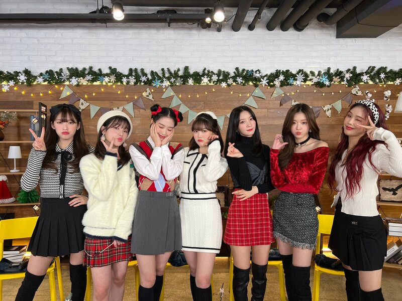 211202 OH MY GIRL Twitter Update documents 2