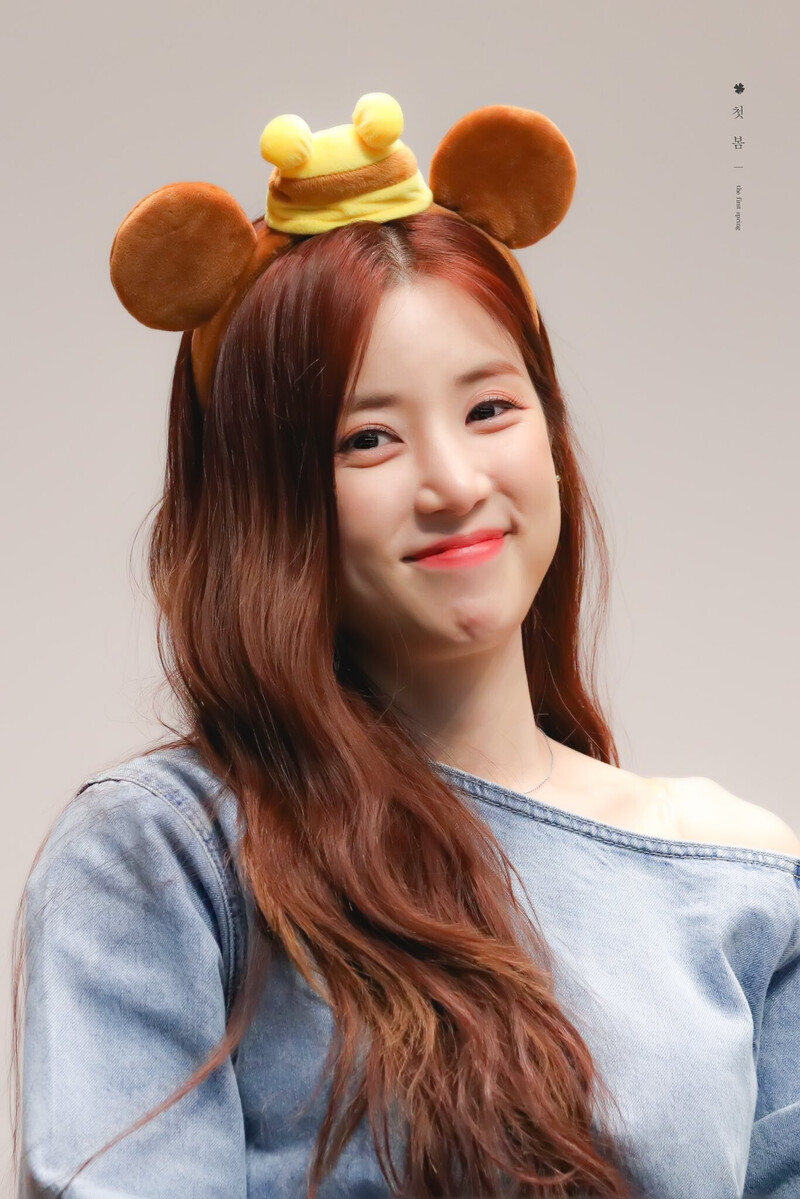 220219 Apink CHORONG at fansign event documents 8