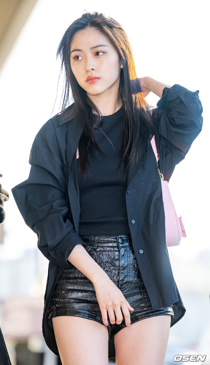 220921 ITZY Ryujin documents 1