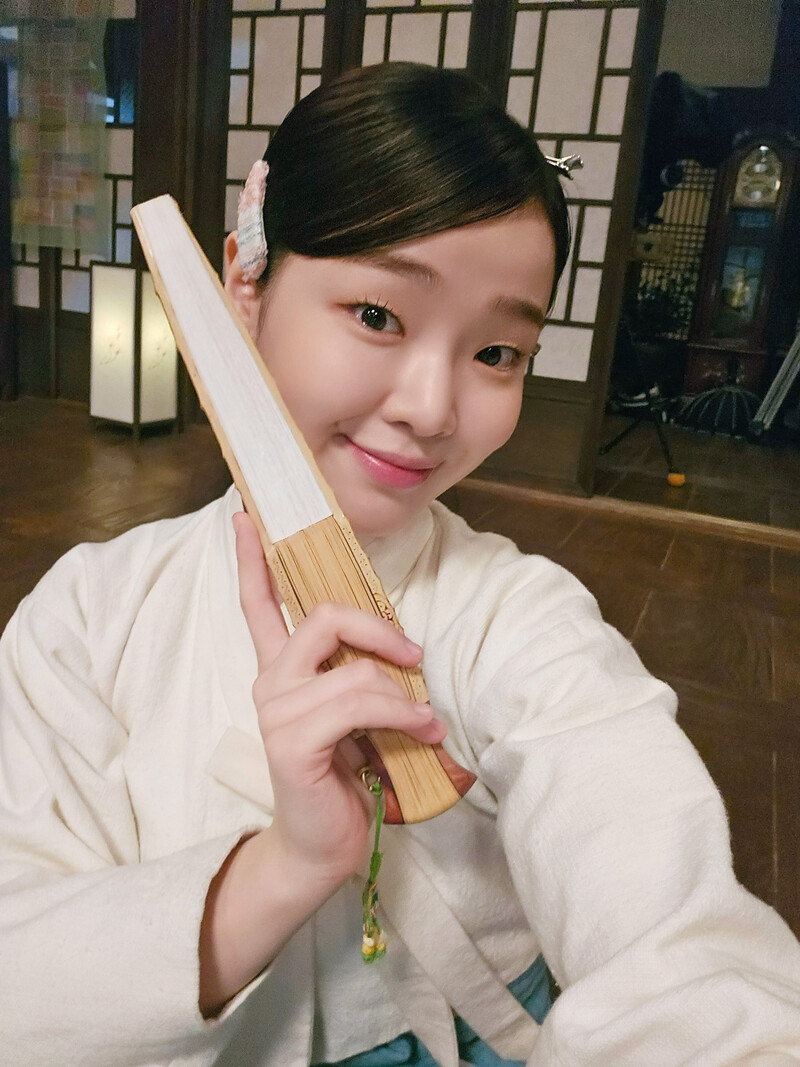 241109 - OH MY GIRL Twitter Update with SEUNGHEE documents 2