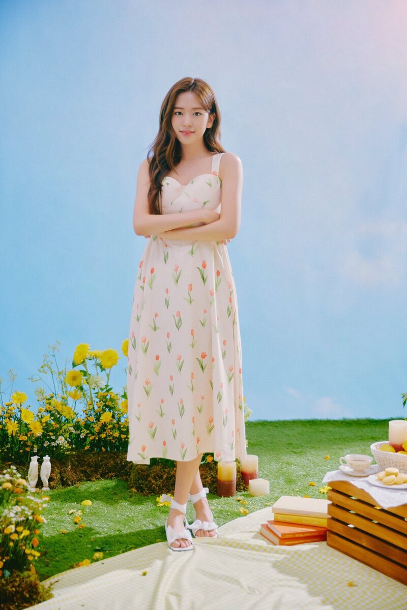 IVE for Universe 'Greenery Fairy' Pictorial 2023 documents 11