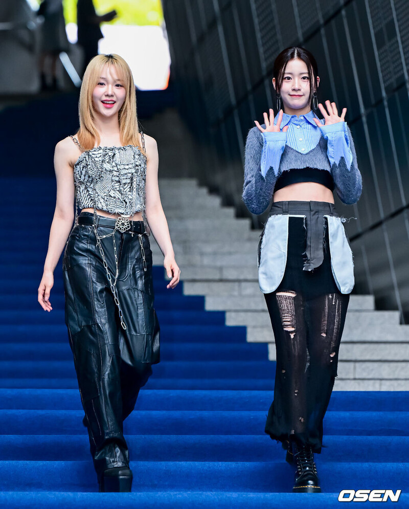 240903 WOOAH - NANA & WOOYEON at '2025 S/S Seoul Fashion Week' documents 2