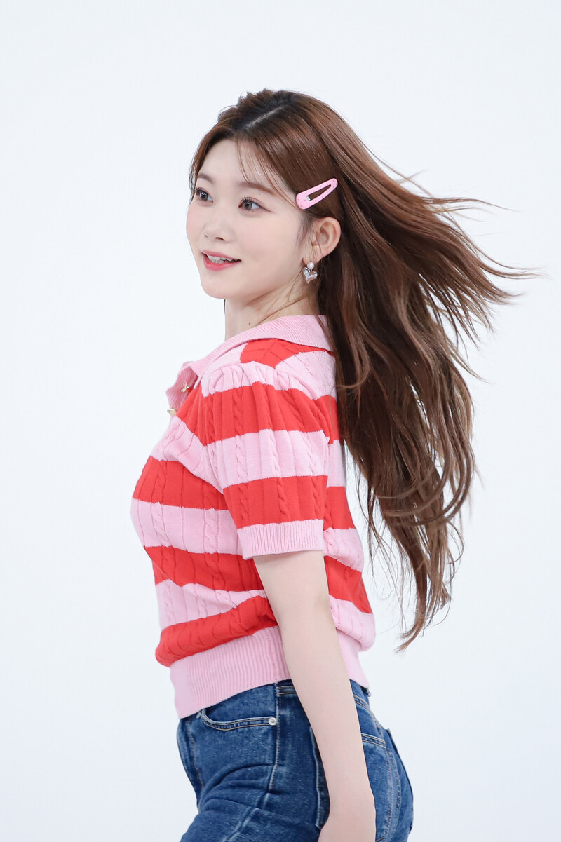 MBC Naver - Billlie at Weekly Idol documents 12