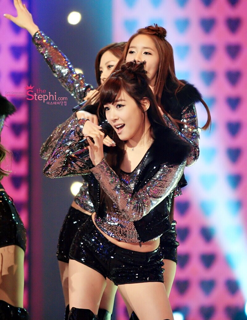 101230 Girls' Generation Tiffany at KBS Gayo Daechukje documents 4