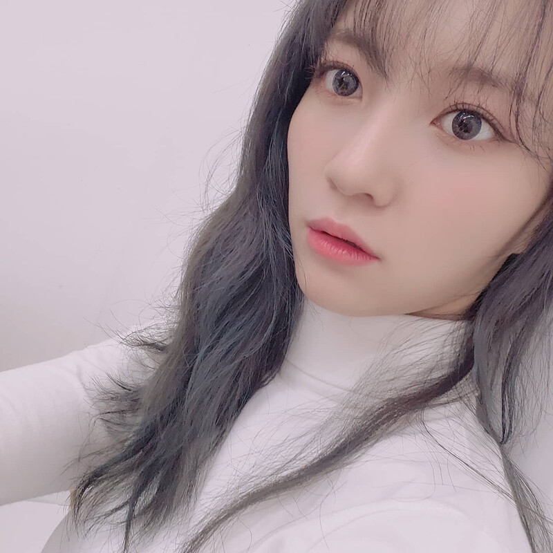 210622 OH MY GIRL Binnie Instagram Update documents 2