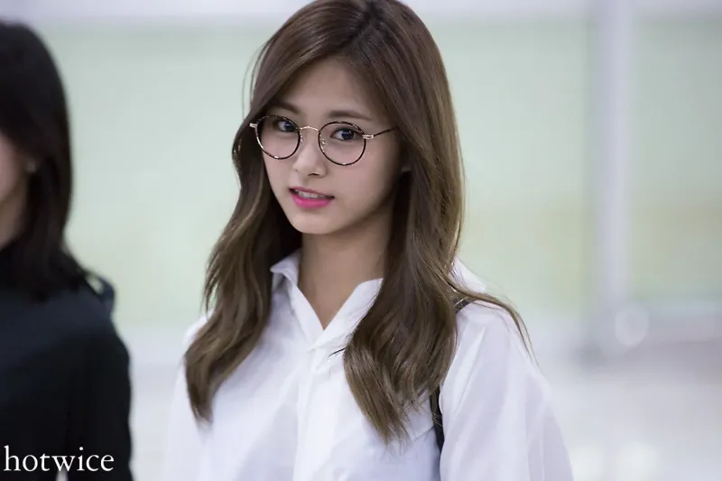 Tzuyu551.jpg