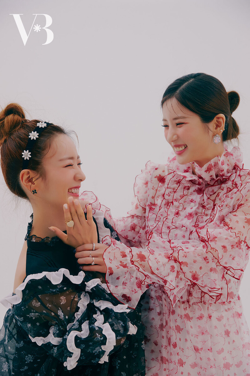 211222 Apink Chorong & Bomi for Your Vibes Magazine documents 10