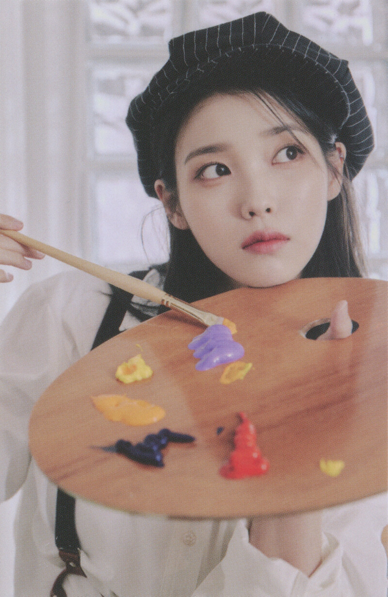 IU 2023 Season's Greetings (Scans) documents 9