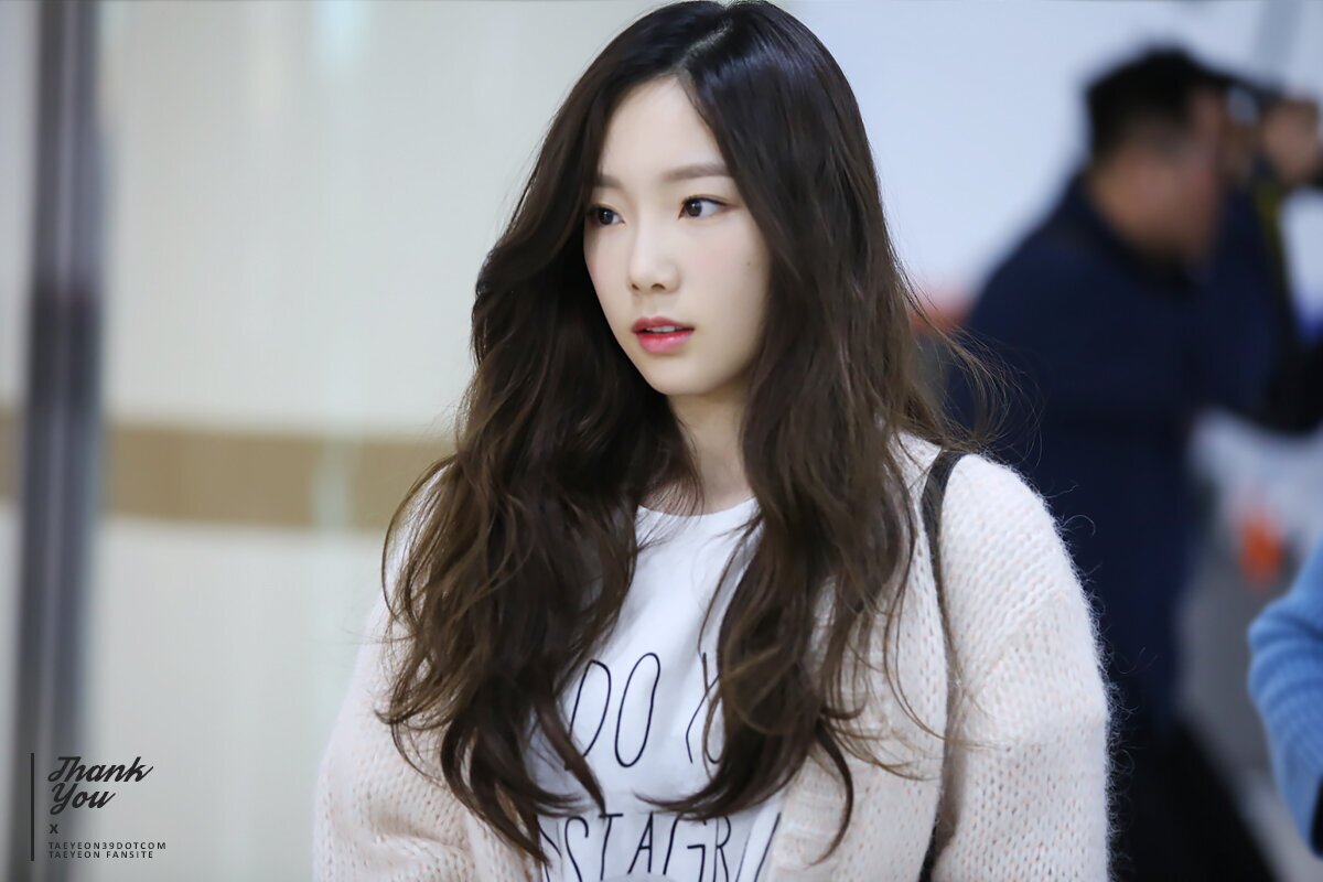 150427 Girls' Generation Taeyeon at Gimpo Airport | kpopping