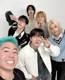 240809 - ZHC Instagram Update with Bang Chan, Felix, Changbin, Han n I.N