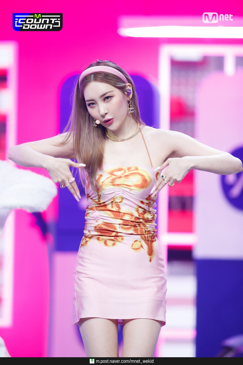 210812 Sunmi - 'SUNNY' + "You can't sit with us' at M Countdown documents 11