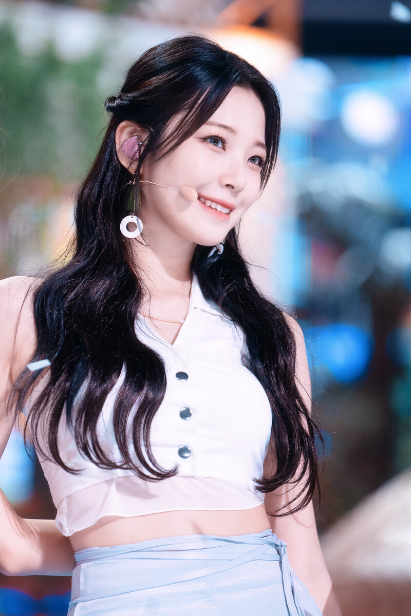 220703 fromis_9 Jiheon - 'Stay This Way' at Inkigayo documents 9