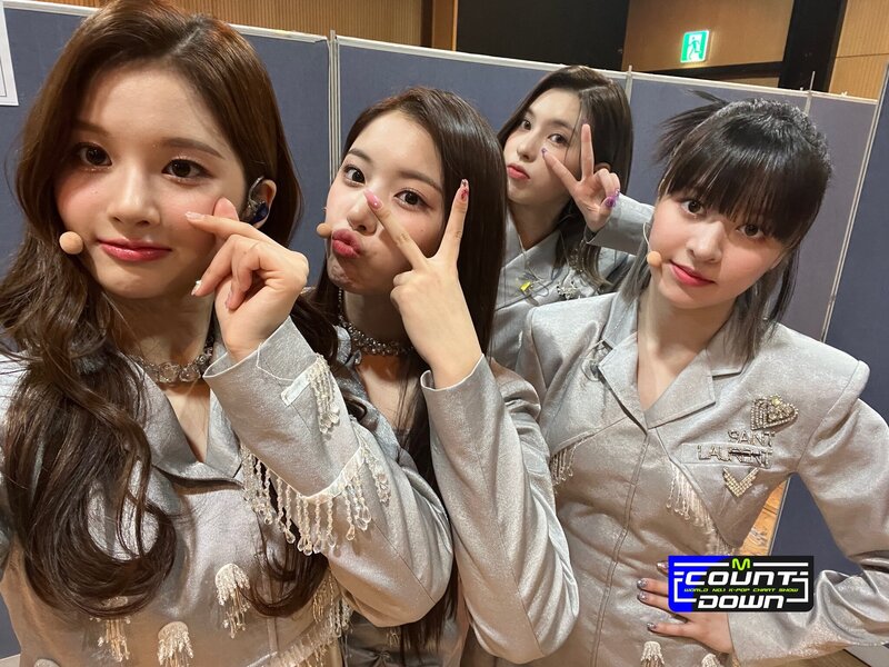 220324 NMIXX SNS Update at M Countdown documents 8