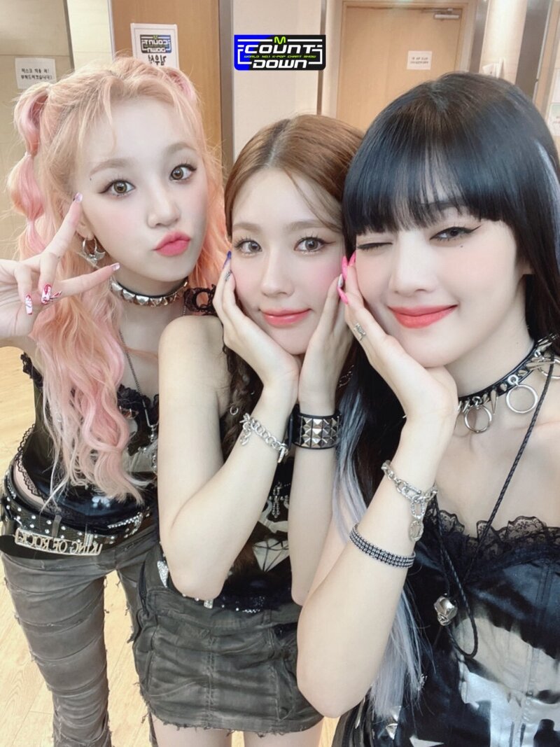 220324 (G)I-DLE SNS Update at M Countdown documents 5
