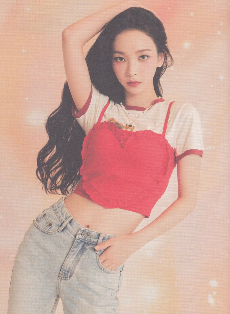 aespa 2022 Season's Greetings (scans) documents 15