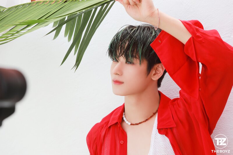 210818 THE BOYZ "THRILL-ING" Jacket Shooting Behind | Naver Update documents 15
