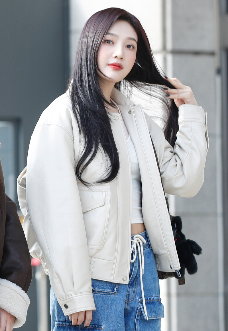 231123 Red Velvet Joy - KBS Music Plaza Commute documents 1