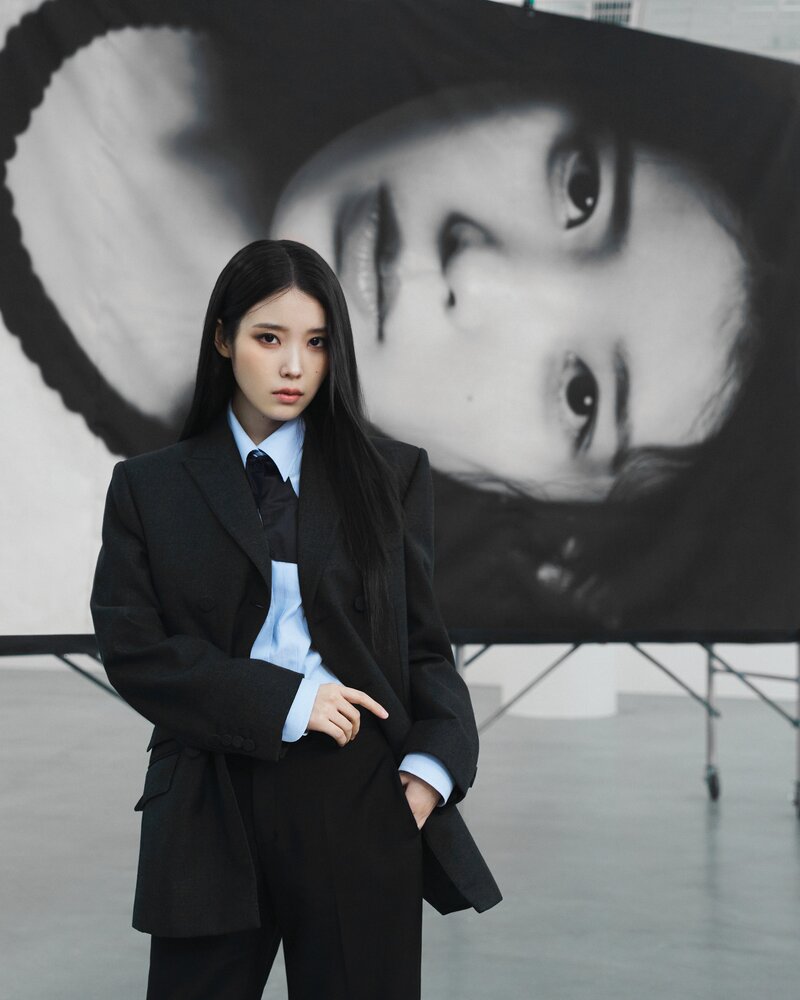 IU for Gucci 2023 Spring Summer Collection documents 3