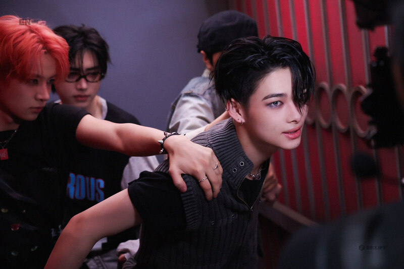 ENHYPEN <BROUGHT THE HEAT BACK> MV BEHIND PHOTO SKETCH documents 8