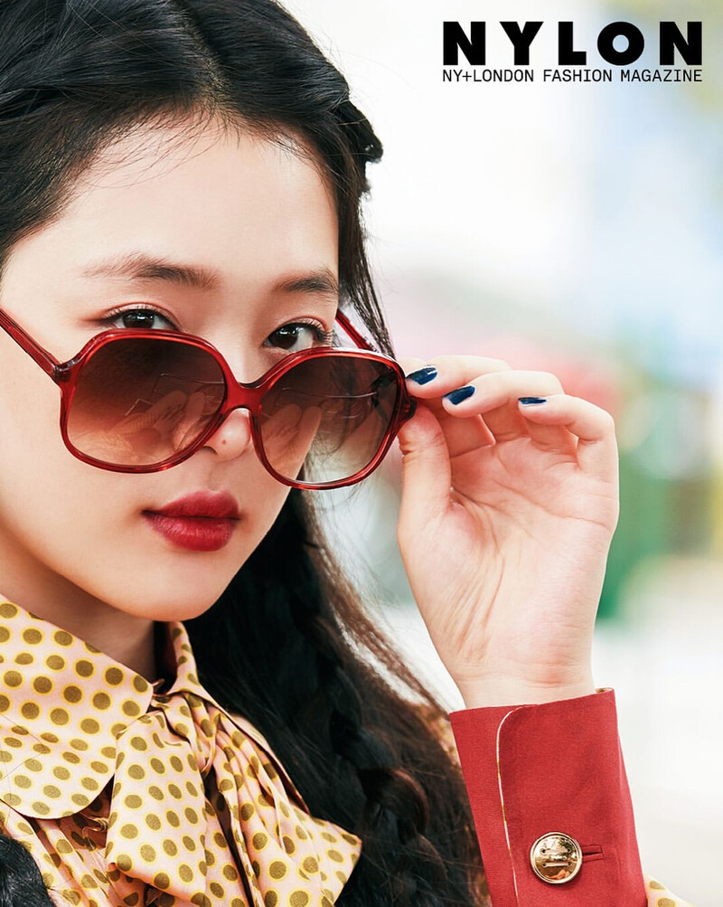 Sulli for VediVero - NYLON Korea December 2017 Issue documents 5