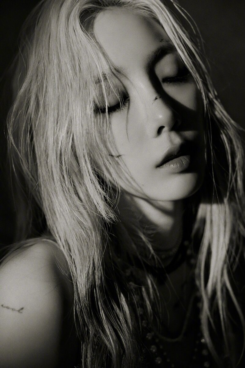 TAEYEON "CAN'T CONTROL MYSELF" Concept Teasers documents 5